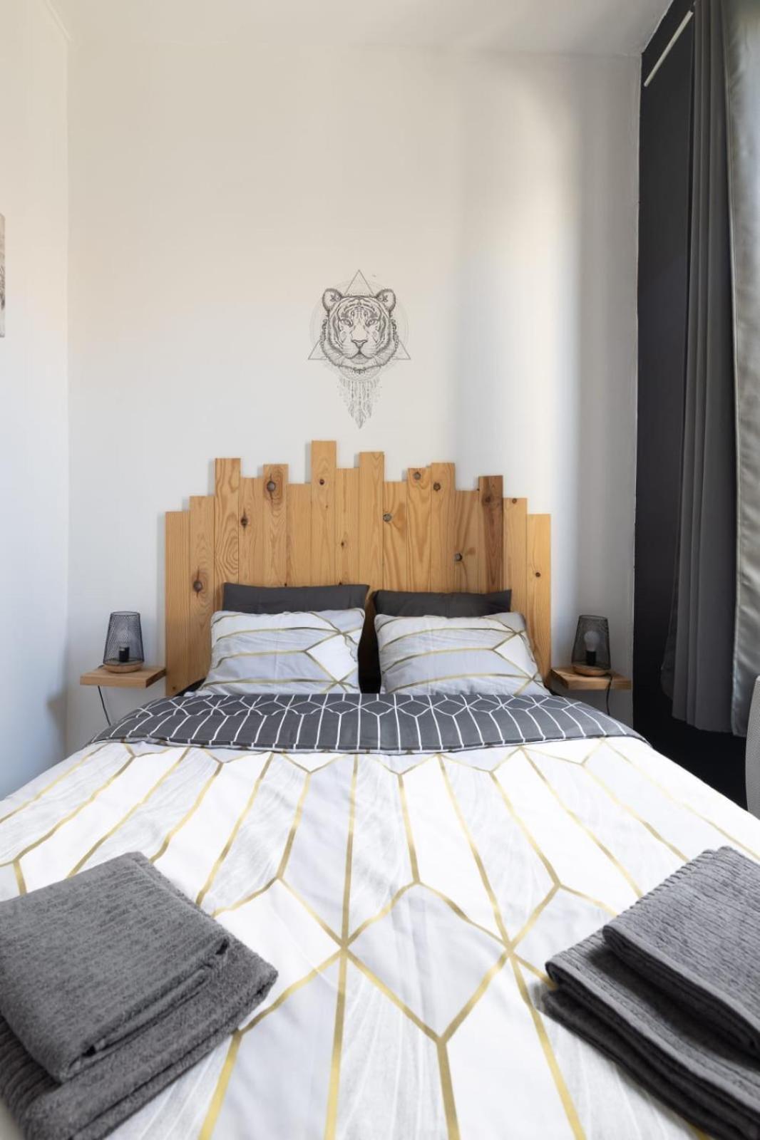 Le 107 Carca ! Apartment Carcassonne Bagian luar foto